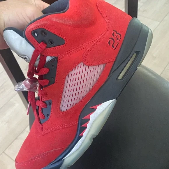 DD0587-600 Nike Air Jordan 5 Retro Raging Bull Toro Bravo Varsity Red Black - Picture 2 of 6